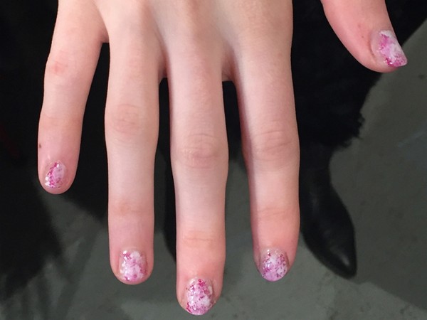 Manicure abstrata - tendência do verão - 2016