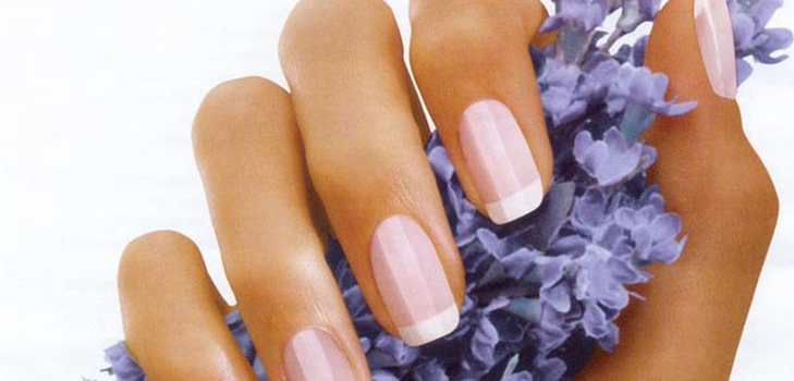 Manicure francês