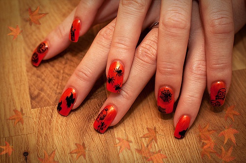 Manicure for Halloween