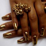 Manicure com papel alumínio Manicure com papel alumínio