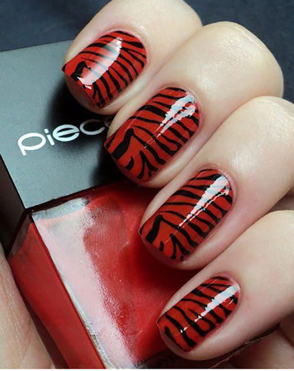 Dupla elegante: manicure de duas cores como uma tendência de inverno 2016-2017