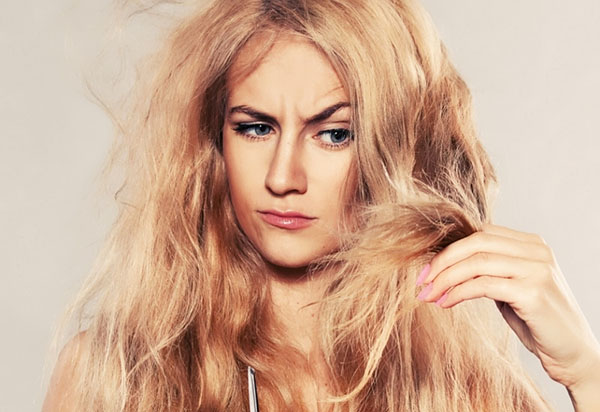 Efeito cegante: 5 maneiras de retornar o brilho do cabelo