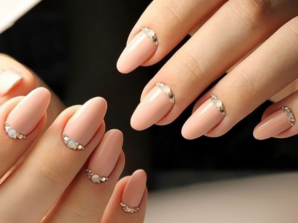 Pastel manicure by Zoya: uma coleção de vernizes Naturel 3 Spring 2017