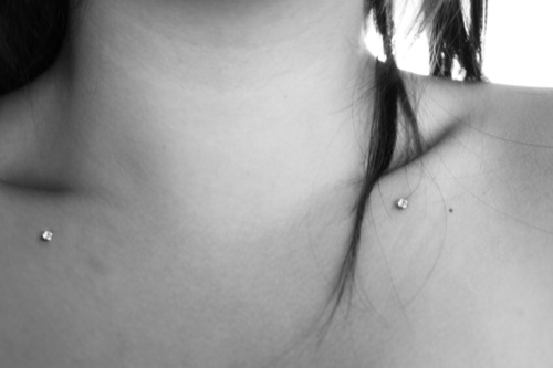 Piercing microdermal: como os microdermabras são feitos (foto)