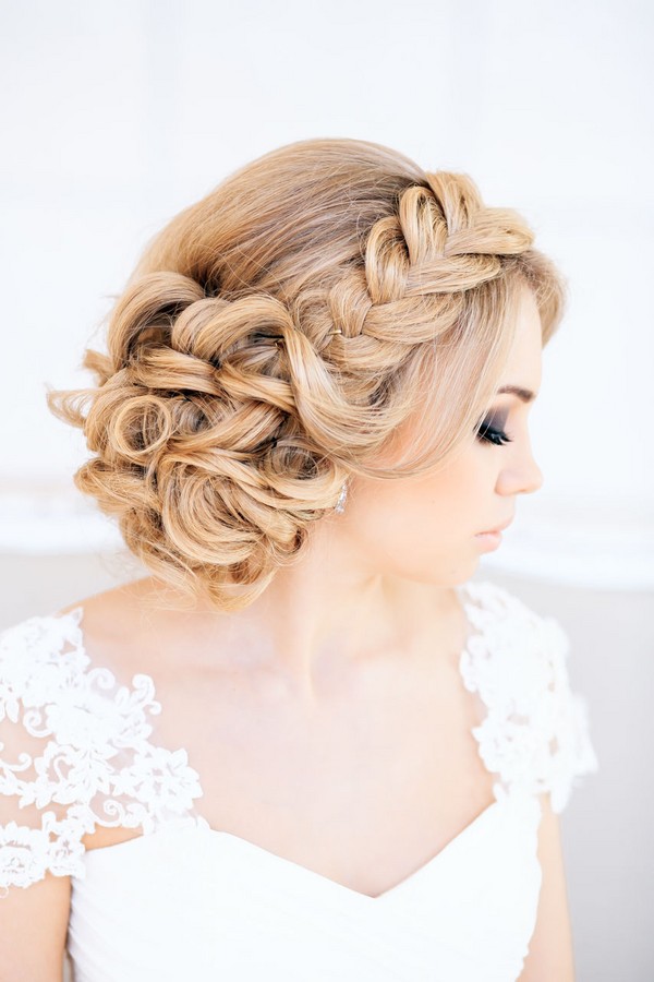 Braid trança em cabelo médio com uma foto