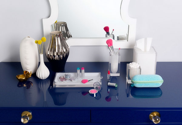 Rose, azure e creme: coleção de maquiagem Clinique + Jonathan Adler 2017
