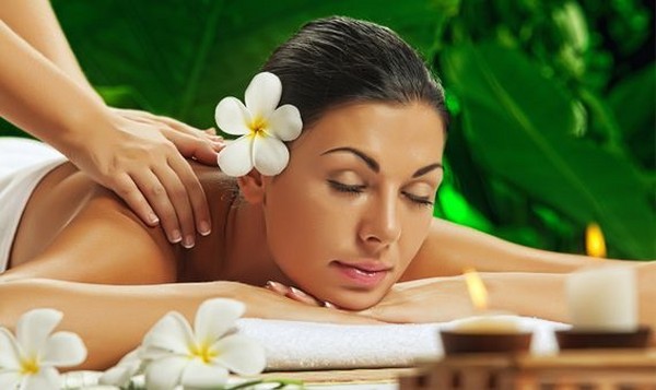 Força e harmonia da vida: massagem tailandesa no SPA-salon Banyan Tree