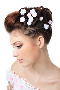 Penteados de casamento com flores