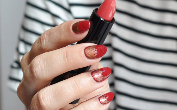 Top 4 idéias brilhantes para manicure de verão