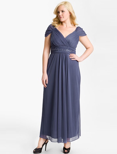 Bonitos vestidos de noite para mulheres gordas