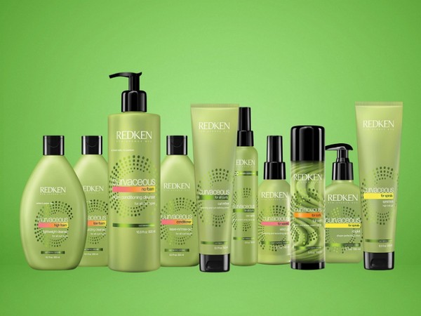Revolução ondulada: novos itens para ringlets curvados Redken Curvaceous