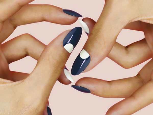 Inverno, adeus: manicure francesa de primavera-2017