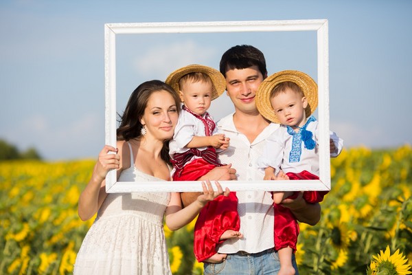 O Dia da Família 2016 - a história e as tradições do feriado, os eventos de 8 de julho de 2016. Parabéns pelo Dia da Família, do Amor e da Fé em Versos e Prosa