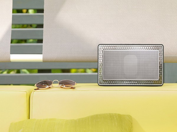 Unidade de estilo e tecnologia: coluna Bowers & Wilkins T7 Gold Edition