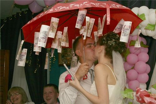 Como doar dinheiro para um casamento
