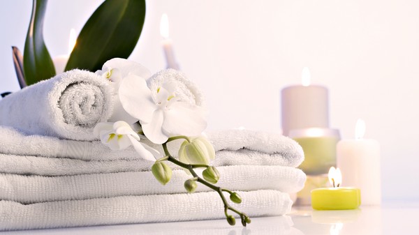 Como blanquear coisas brancas em casa