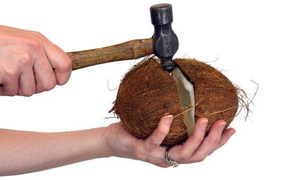 Como abrir um coco em casa
