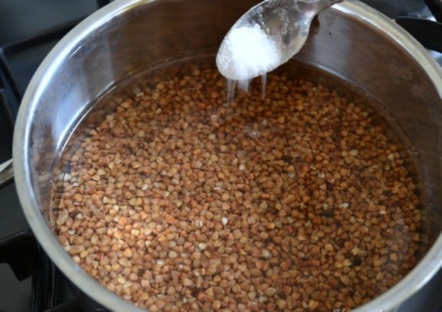 Como cozinhar o trigo mourisco corretamente