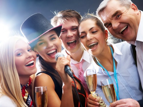 Como entreter amigos para o Ano Novo