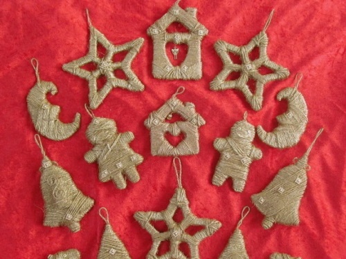 Como fazer brinquedos em uma árvore de Natal