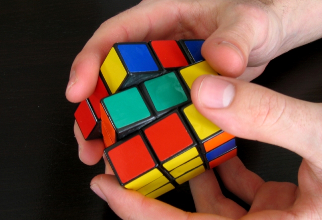 Como adicionar um cubo de Rubik; coleciona o cubo 3x3 de Rubik, diagramas de montagem