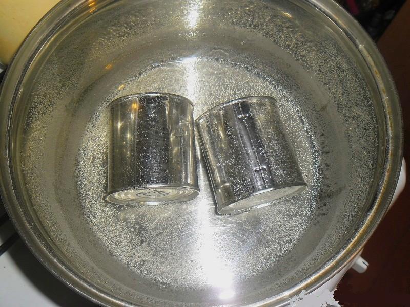 Como cozinhar leite condensado em uma lata?