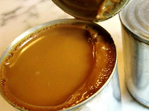 Como cozinhar leite condensado em uma lata?