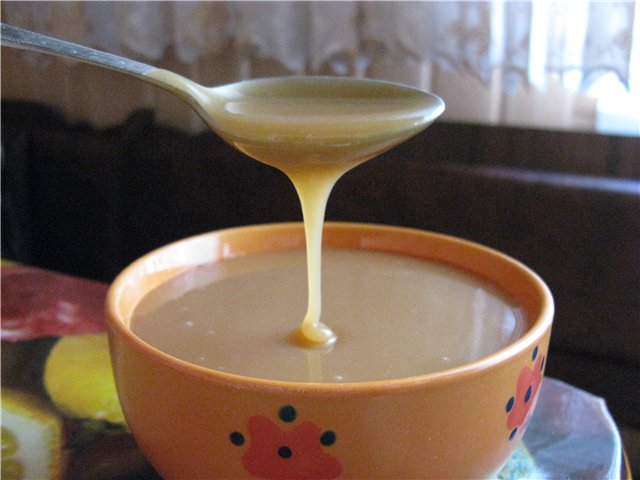 Como cozinhar leite condensado em uma lata?