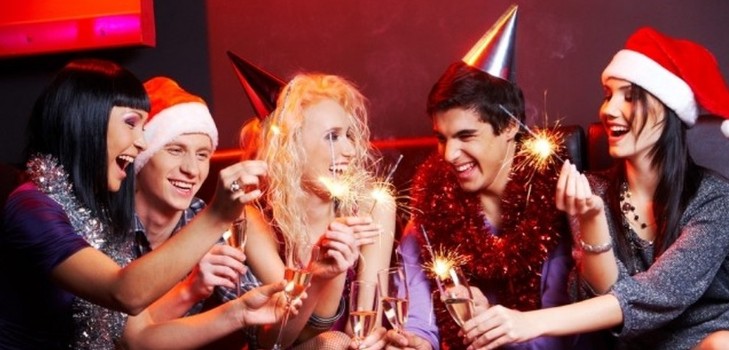 Quão divertido passar o Ano Novo com amigos 2016: idéias originais
