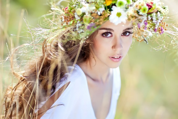 Qual é o número de Ivan Kupala em 2016? Que narrações de fortuna, rituais e tradições estão associadas ao feriado? O que fazer em Ivan Kupala, parabéns
