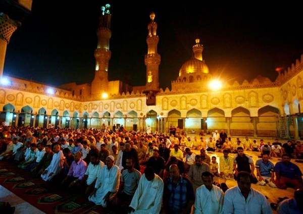 Ao celebrar o Ramadã em 2016