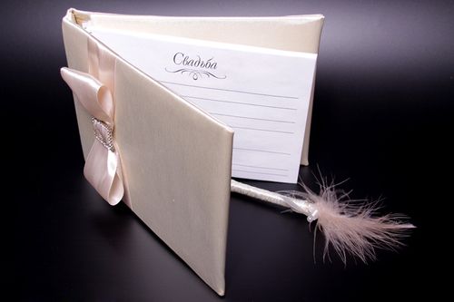 O livro dos desejos para o casamento com suas próprias mãos