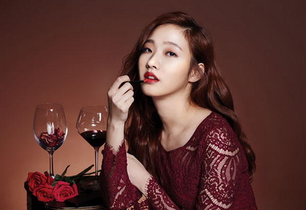 Cosméticos em um copo: uma coleção de maquiagem de vinho Chateau Labiotte