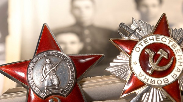 Parabéns oficiais e curtos sobre os colegas do Dia do Defensor da Pátria (23 de fevereiro)