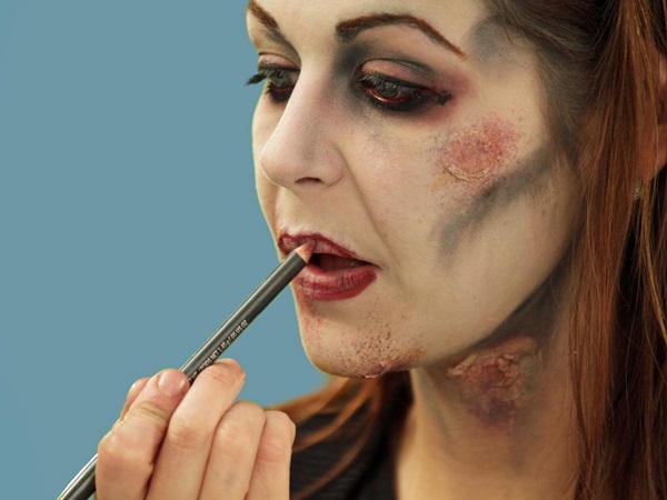 Maquiagem assustadora para Halloween com suas próprias mãos para meninas e meninas