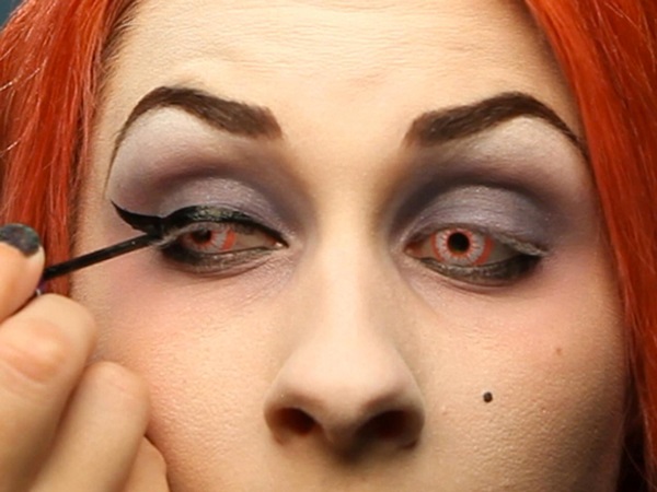 Maquiagem assustadora para Halloween com suas próprias mãos para meninas e meninas