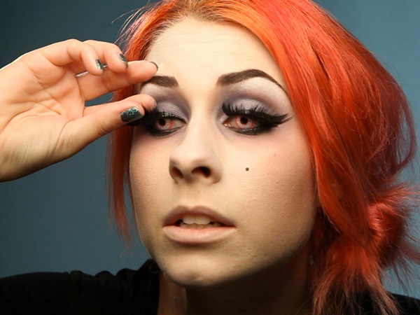 Maquiagem assustadora para Halloween com suas próprias mãos para meninas e meninas