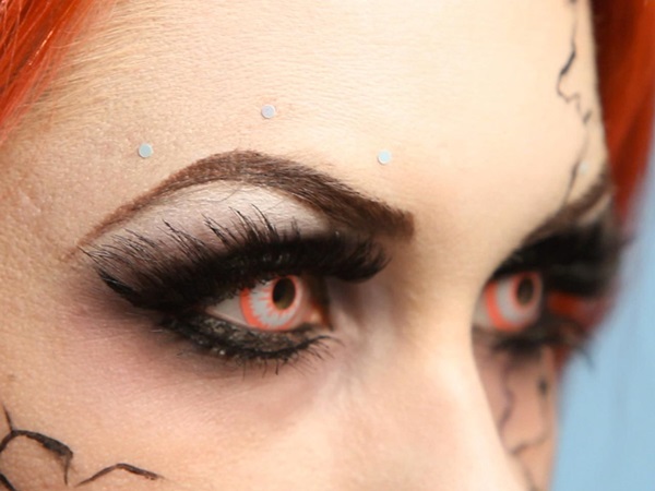 Maquiagem assustadora para Halloween com suas próprias mãos para meninas e meninas