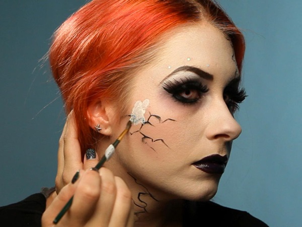 Maquiagem assustadora para Halloween com suas próprias mãos para meninas e meninas