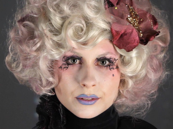 Maquiagem assustadora para Halloween com suas próprias mãos para meninas e meninas