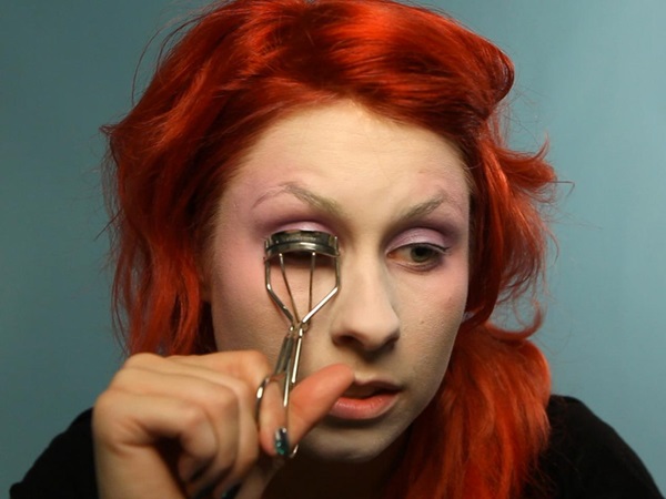 Maquiagem assustadora para Halloween com suas próprias mãos para meninas e meninas