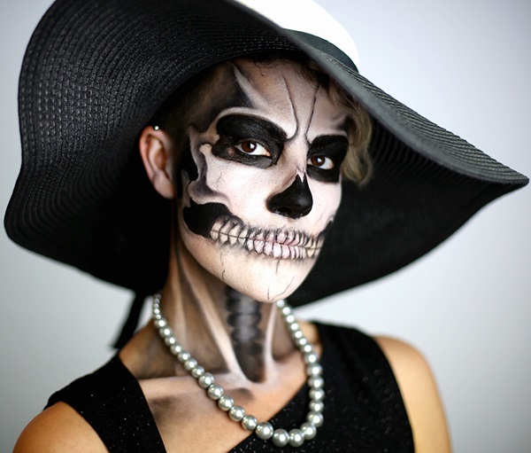 Maquiagem assustadora para Halloween com suas próprias mãos para meninas e meninas