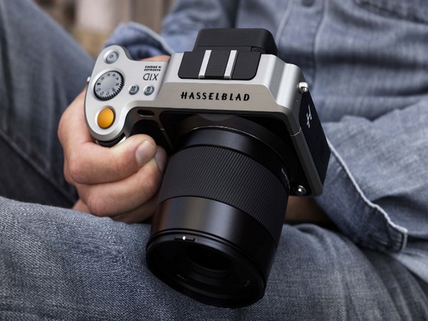 O primeiro entre os melhores: câmera compacta Hasselblad X1D
