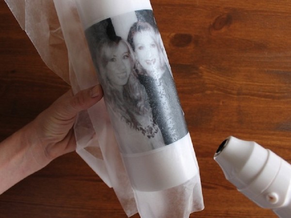Artesanato para o Dia das Mães com suas próprias mãos: para o jardim de infância e a 1ª classe, para a escola, de papel colorido, guardanapos