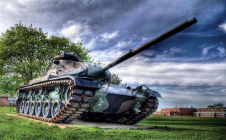 Felicitações oficiais e emocionantes sobre o Dia do tanque em verso e prosa