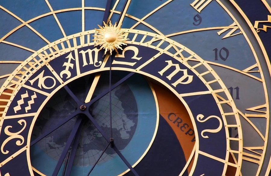 relógio zodiacal