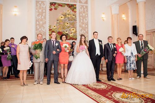 Registro solene de casamento no escritório de registro