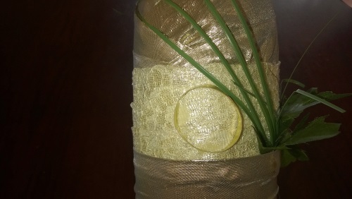 Decorando champanhe de casamento com suas próprias mãos