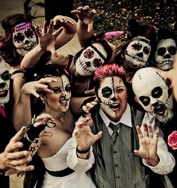 Vamos nos divertir e alegremente ... Dia dos santos: onde e como se encontrar no Halloween 2016