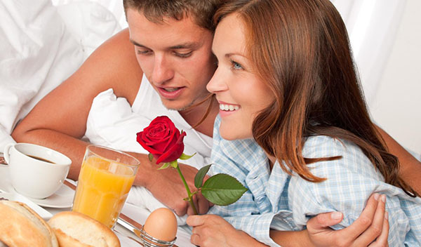 Conspirações antigos para o amor de um homem de uma bruxa branca hereditária